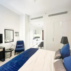 Prime Location | Luxurious APT | Spacious - Image 5